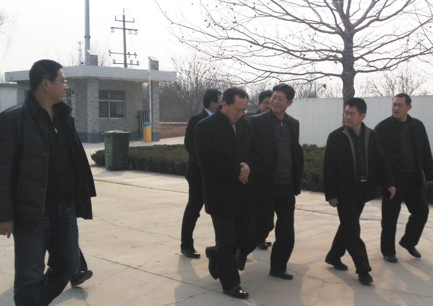 安丘市常務副市（shì）長（zhǎng）張振城來安丘博陽機械進行實地（dì）調研和指