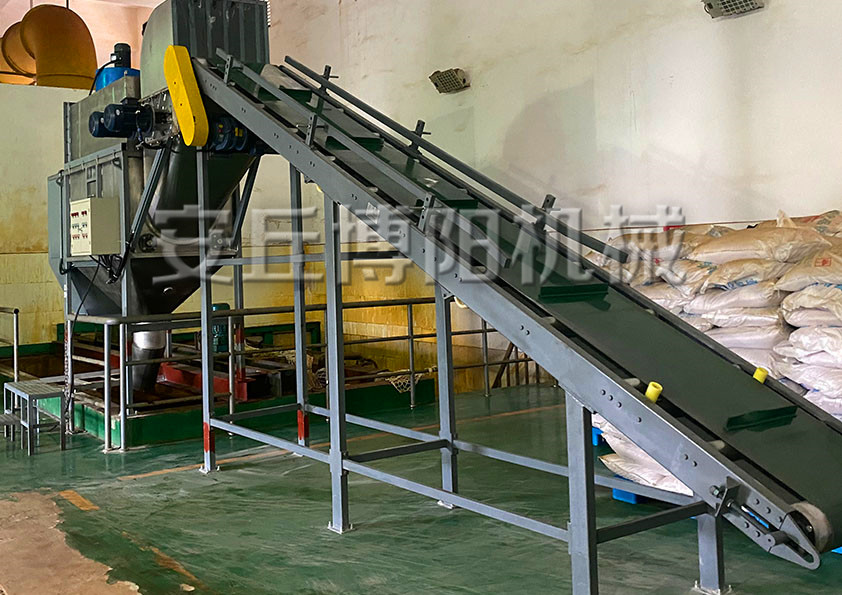 安丘博陽氧化鎂自動（dòng）拆包機可實現連續拆包作業