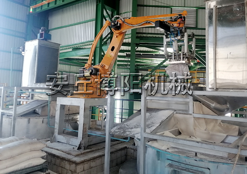 山東飼料(liào)全(quán)自動拆(chāi)包機 全自動破袋機器人的工藝流程