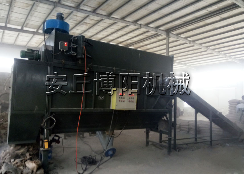 安丘博陽機械的水泥自動拆（chāi）袋機（jī）為什麽這麽厲害？