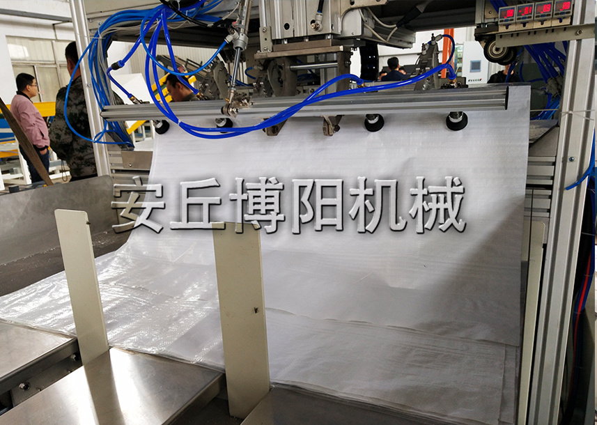 複合肥全自動包裝（zhuāng）機主（zhǔ）要應用於哪些（xiē）領域？