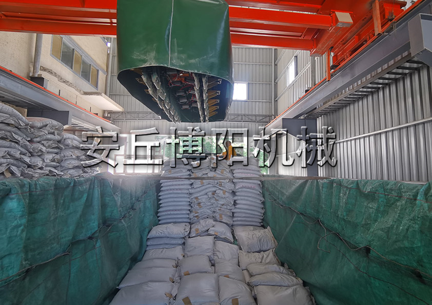 尿素顆粒（lì）自動裝車機（jī）的優勢和功能（néng）有哪些？