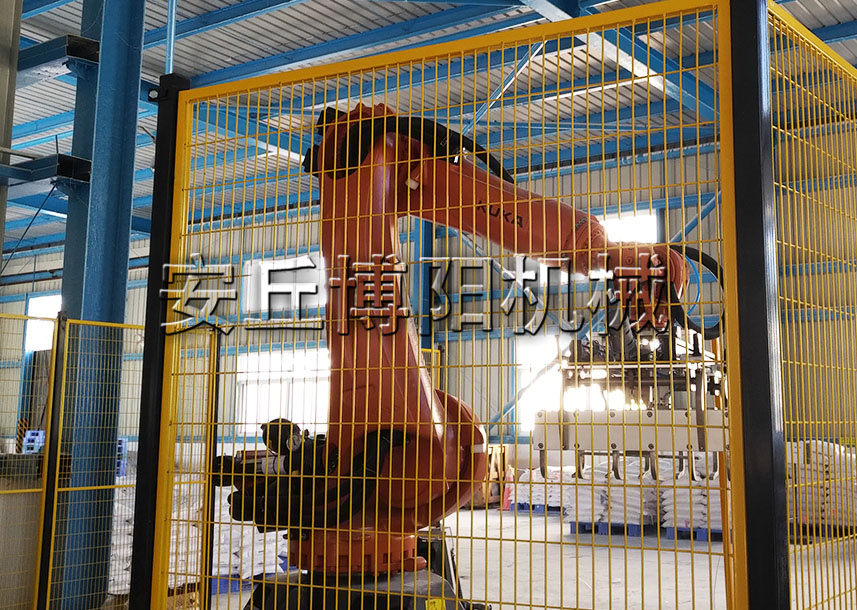 氫氧化鋁自動拆包機器人 企業使用自動拆包機械手（shǒu）的原因
