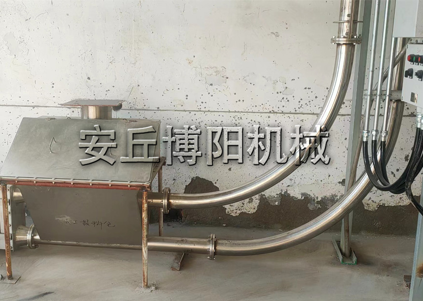 片堿管鏈（liàn）式輸送（sòng）機 管鏈機的（de）主要特點