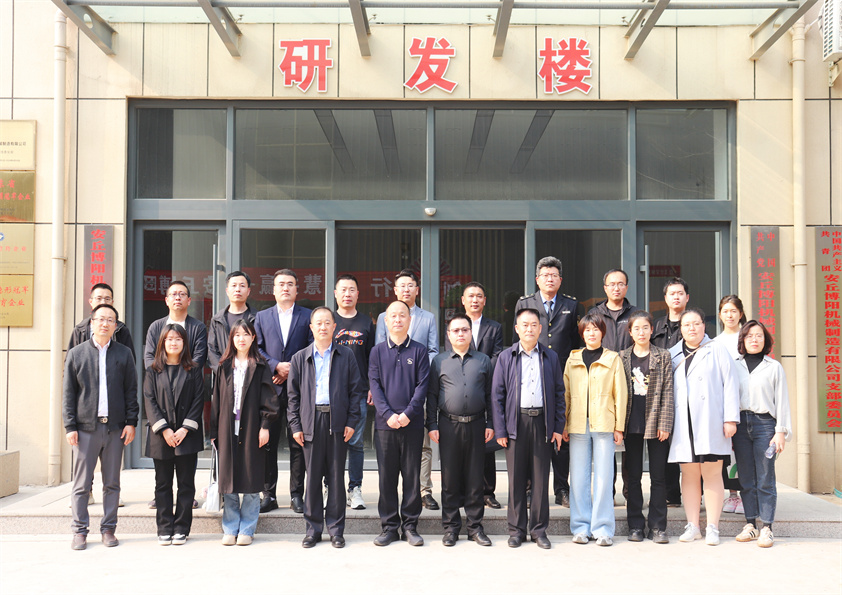 寧津縣市場監（jiān）督管（guǎn）理局領導攜企業家蒞臨安丘博陽機械參觀交流