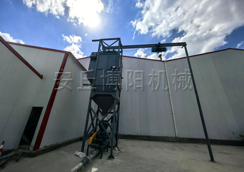 煤（méi）粉噸包拆包機工作原理和核心優勢是什麽（me）？